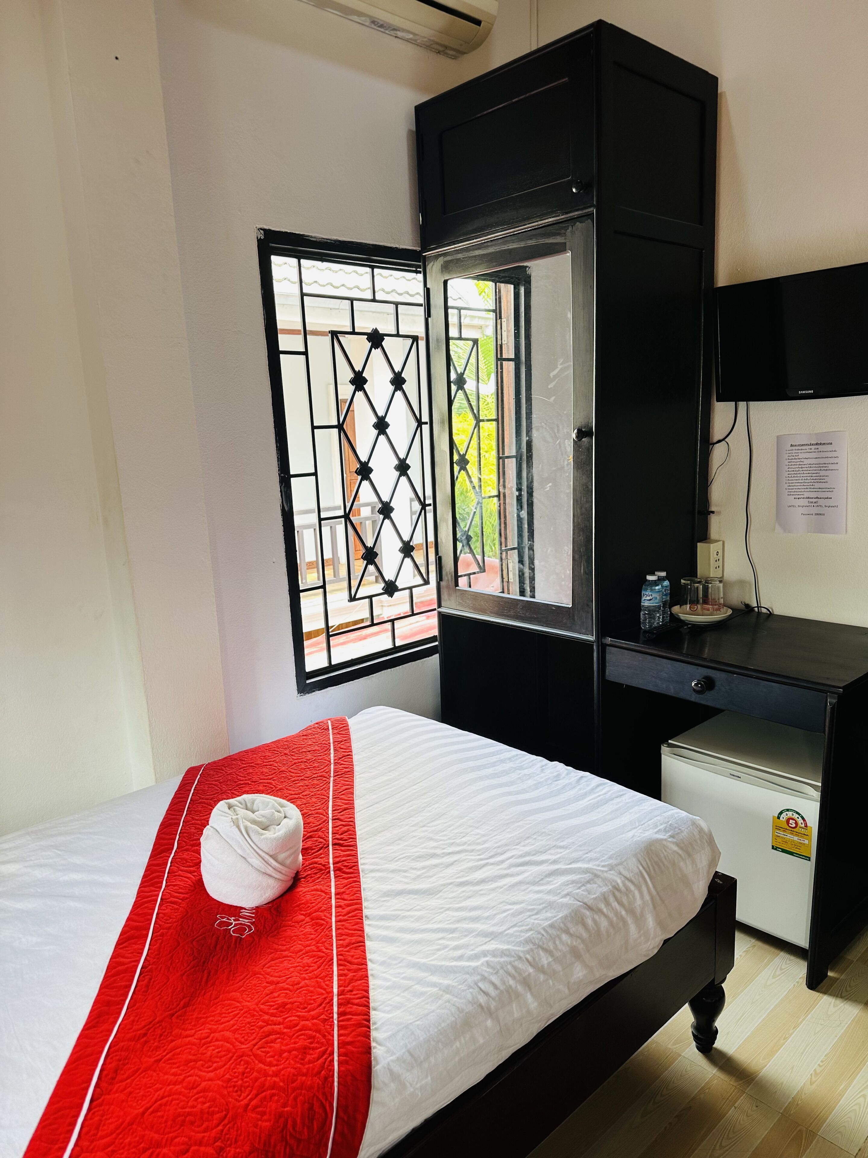 Minibar, coffres-forts dans les chambres, décoration personnalisée