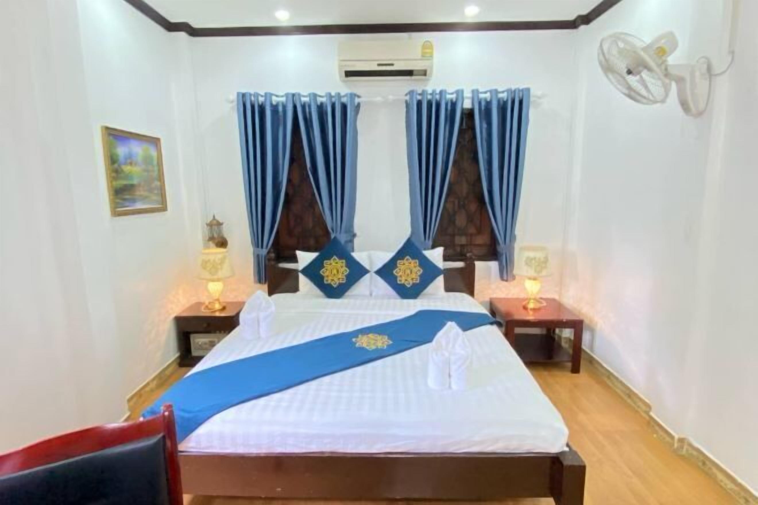 Minibar, värdeförvaringsskåp på rummet och individuell inredning