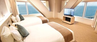 Odysis Suites Osaka Airport Hotel