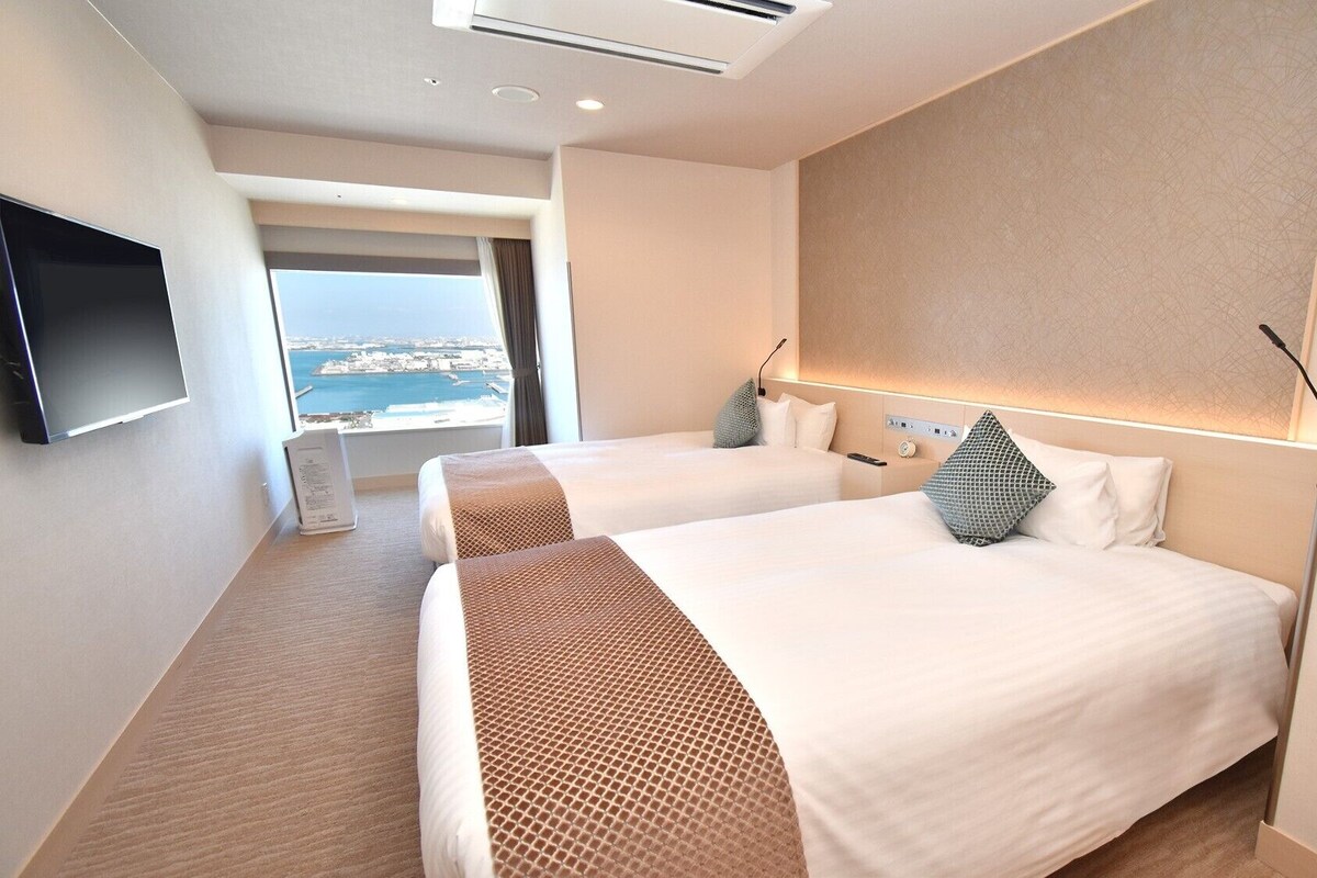 In-room safe, desk, blackout curtains, soundproofing