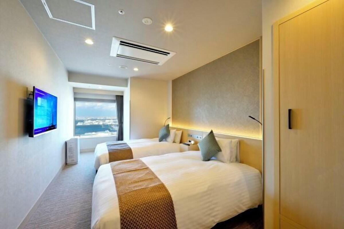In-room safe, desk, blackout curtains, soundproofing