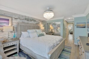 2 chambres, bureau, fer et planche à repasser, lit parapluie