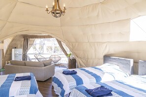 خيمة (Twin dome) | واي فاي مجانًا وملاءات أسرّة