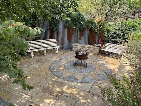 Terrace/patio. Family farm retreat, big outdoor alfresco areas, with emus