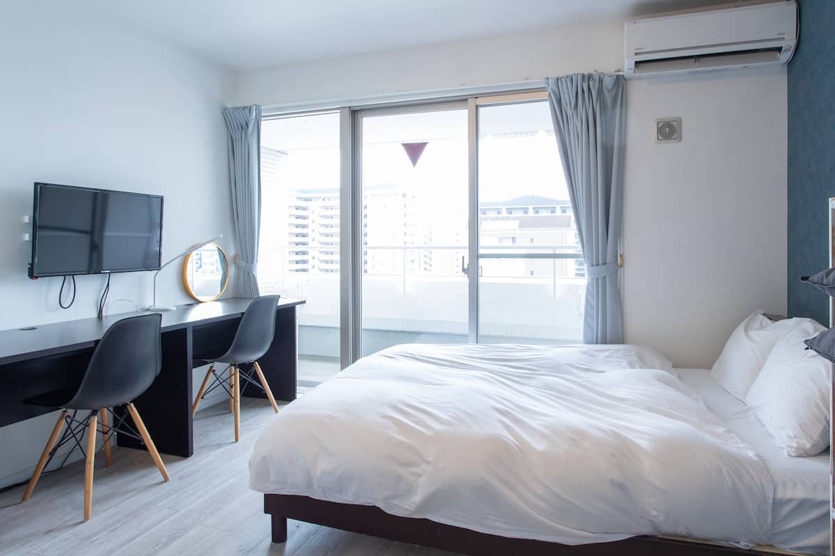 Schallisolierte Zimmer, kostenloses WLAN, Bettwäsche