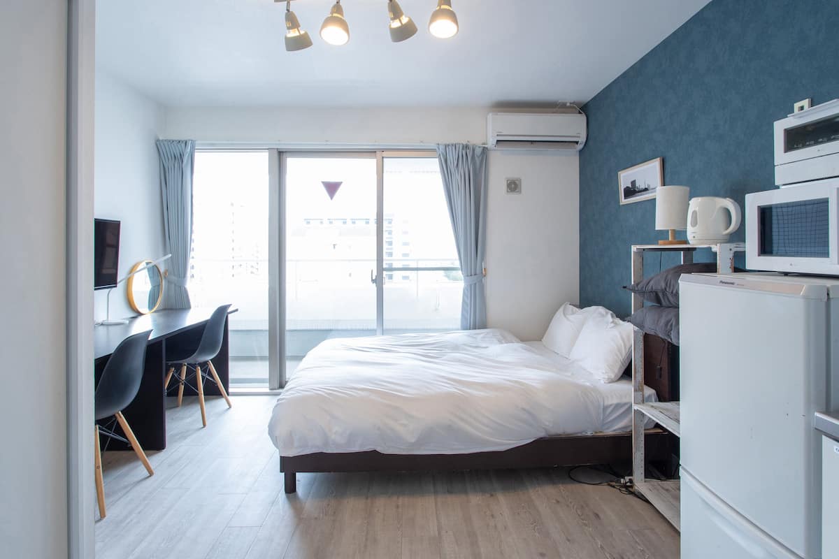 Schallisolierte Zimmer, kostenloses WLAN, Bettwäsche