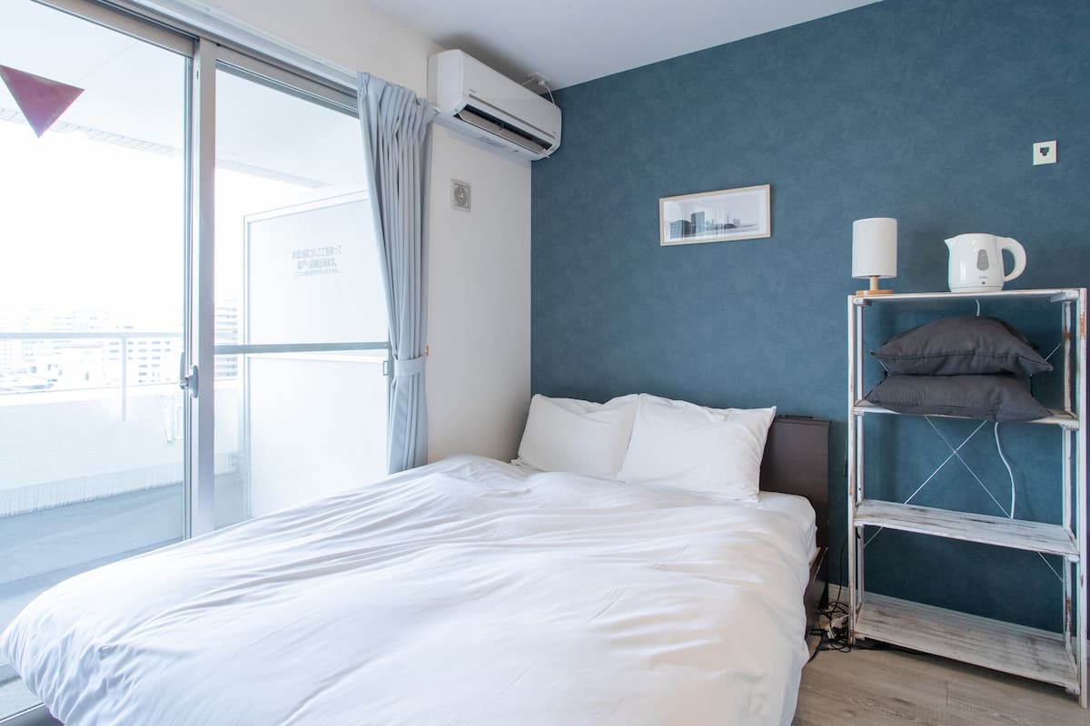Schallisolierte Zimmer, kostenloses WLAN, Bettwäsche