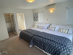 4 bedrooms, free WiFi, bed sheets