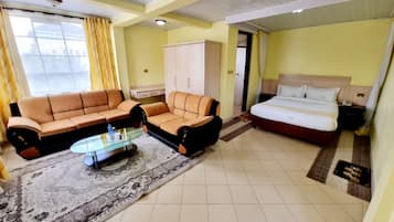 Executive Room | Living area