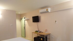 Unclassified image, 2 of 19, button - Bird Room Hotel - Pratunam (Bangkok)