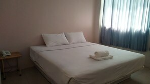 1 bedroom, in-room safe, free WiFi