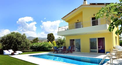 Citron Pale Villa with Private Pool