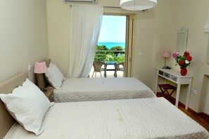 5 bedrooms, iron/ironing board, free WiFi, bed sheets