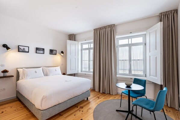 1 bedroom, iron/ironing board, internet, bed sheets