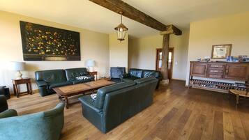 TV connectée, cheminée