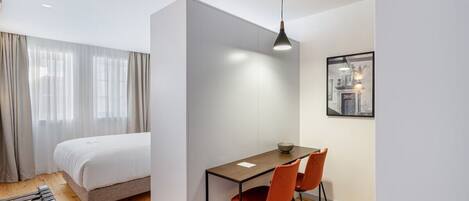 1 habitación, tabla de planchar con plancha y acceso a internet