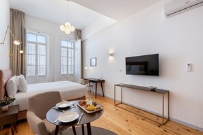 1 bedroom, iron/ironing board, Internet, bed sheets