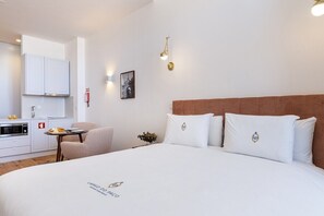 1 slaapkamer, een strijkplank/strijkijzer, internet, beddengoed