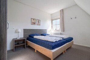 6 bedrooms, WiFi