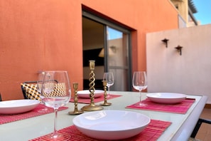 Outdoor dining - Apartment near beach with pools and hot tub (Vera Playa)