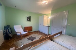 3 bedrooms, free WiFi - Relaxing Villa with Pool (Filot)