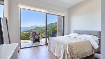 Basic Apartment, Sea View | Soundproofing, iron/ironing board, free WiFi, bed sheets