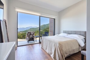 Basic Apartment, Sea View | Soundproofing, iron/ironing board, free WiFi, bed sheets -  Casa Collection (Kotor)