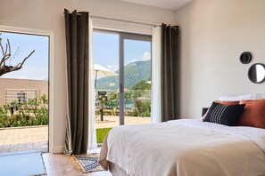 Basic Apartment, Garden View | Soundproofing, iron/ironing board, free WiFi, bed sheets -  Casa Collection (Kotor)