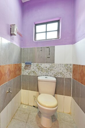 Executive-Suite | Badezimmer | Dusche, Handtücher