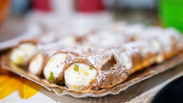 Tägliches inbegriffenes Frühstücksbuffet