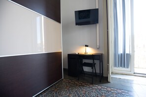 Free WiFi -  Tra l'Etna e il mare via Oberdan (Catania)