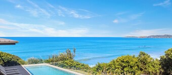 Osprey Luxury Clifftop Retreat with Ocean Views in Sapphire Beach