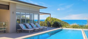 Osprey Luxury Clifftop Retreat with Ocean Views in Sapphire Beach