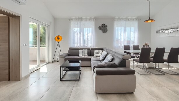 TV - Apartment 2217/65764 (Istria - Medulin), 1200m from the beach (Medulin)
