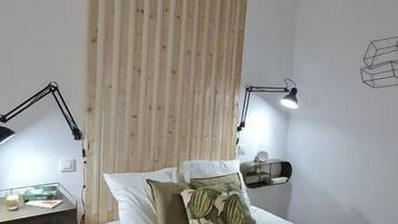 1 slaapkamer, een bureau, een strijkplank/strijkijzer, gratis wifi