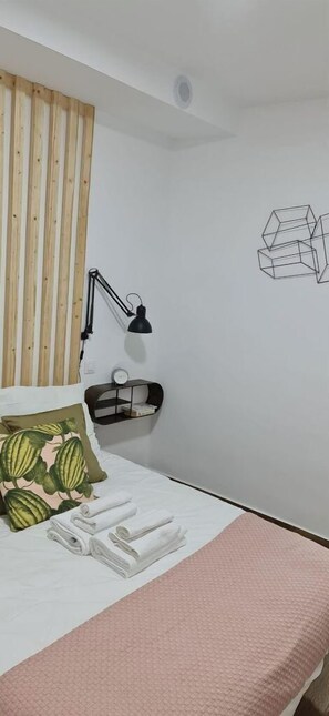 1 Schlafzimmer, Schreibtisch, Bügeleisen/Bügelbrett, kostenloses WLAN