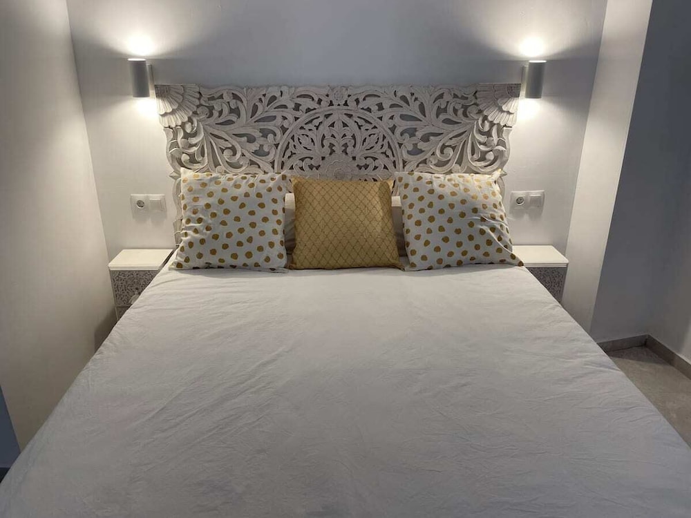 Historic center apartment near the beach Cádiz Vrbo