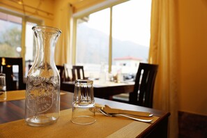 Restaurant - Tapovan New Residency (5 minutes walk to Laxman jhula) (Narendranagar)