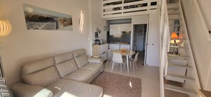 Tv, dvd-spelare och böcker