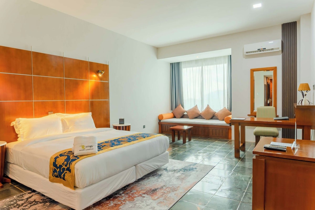 Deluxe King Room