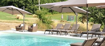 Domaine 3 gites,9 rooms, 18 people,games room,private heated pool Sarlat/Lascaux