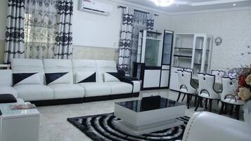 Smart TV, reproductor de DVD, estéreo, monitor de computadora