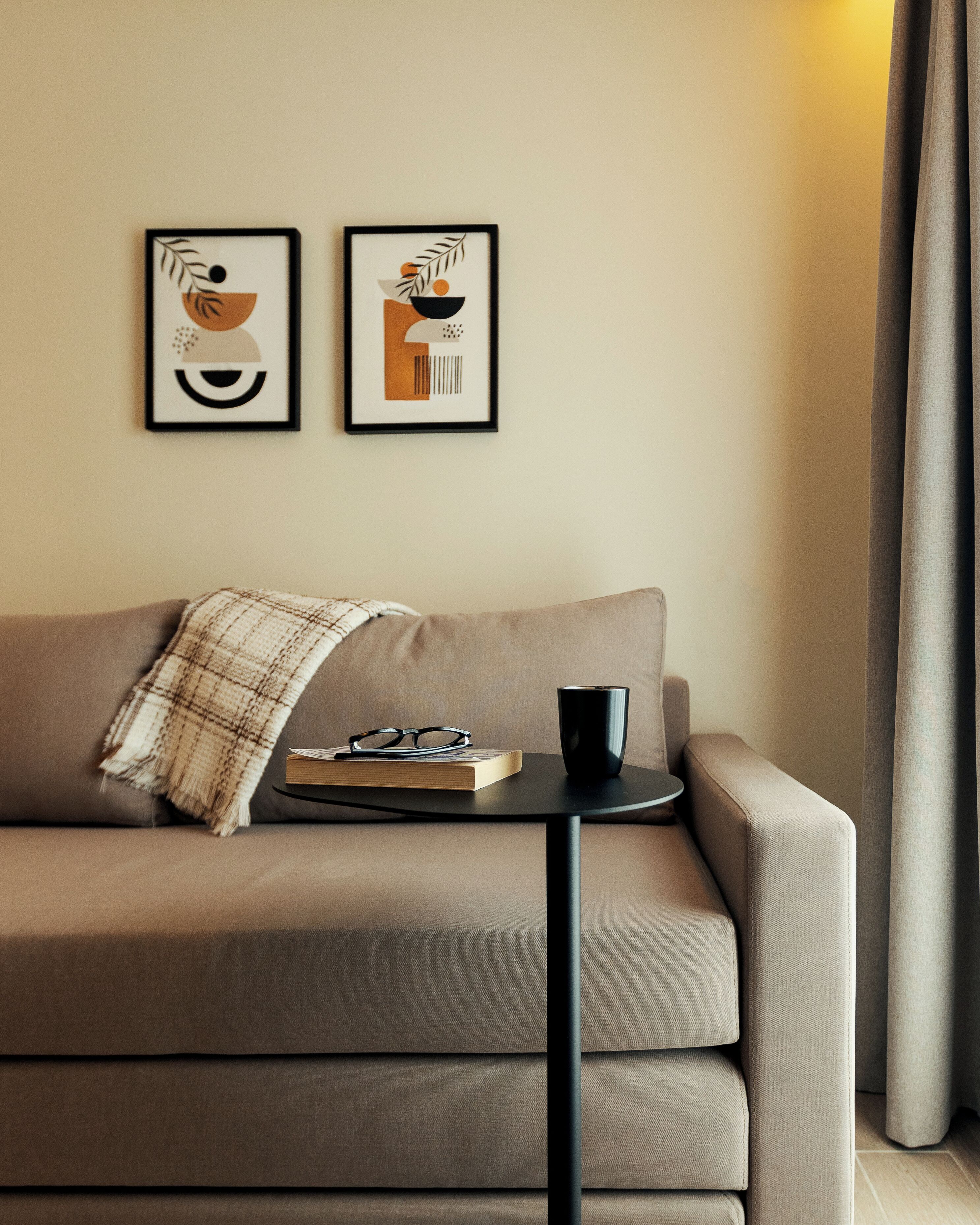 junior suite | living area | tv, offices