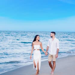 Privat strand, vit sandstrand, gratis strandcabanor och solstolar