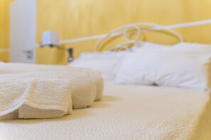 ห้องคอมฟอร์ท | 1 ห้องนอน, โต๊ะทำงาน, เตารีด/โต๊ะรีดผ้า, เปลนอนเด็กแบบพกพา