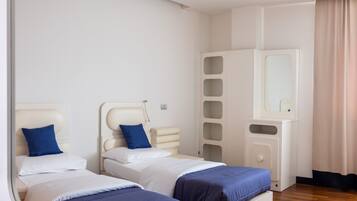 Business Double or Twin Room | 1 bedroom, desk, free WiFi, bed sheets