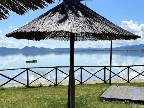 Gorgeously restored tranquil farmhouse