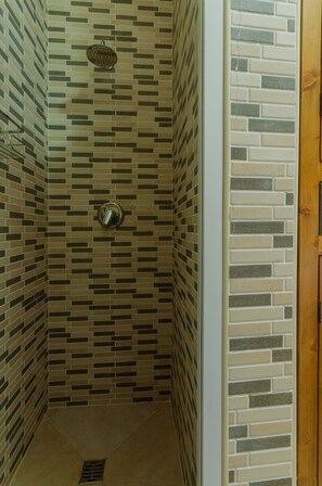 Bathroom - Mattinatella House - Squares 6 (Puglia)