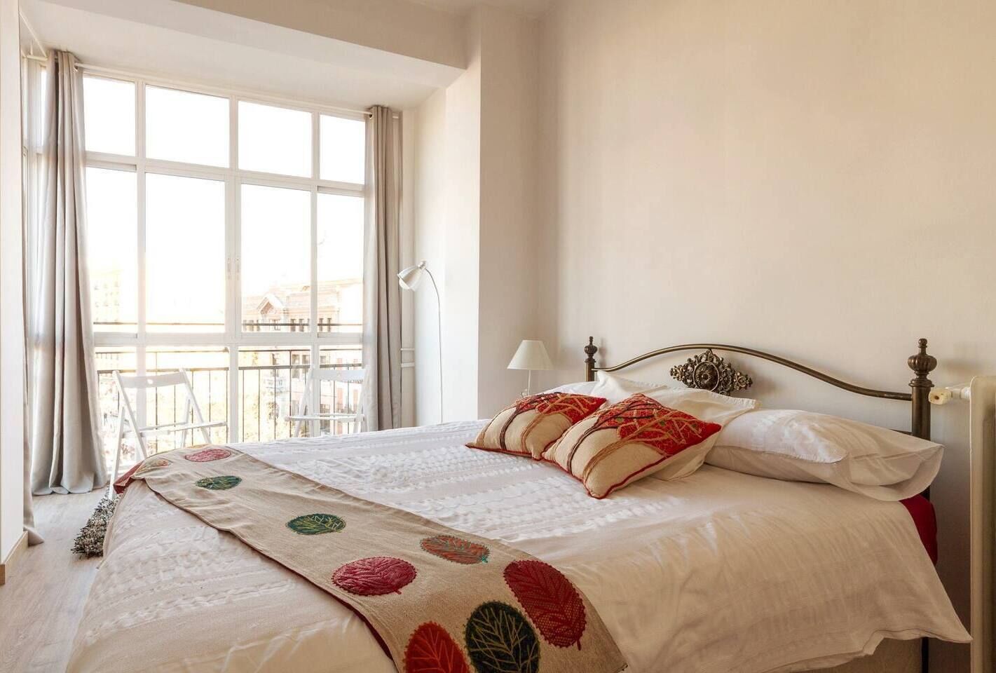 3 chambres, fer et planche à repasser, Wi-Fi, draps fournis