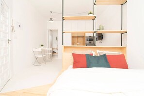 1 chambre, fer et planche à repasser, Wi-Fi, draps fournis